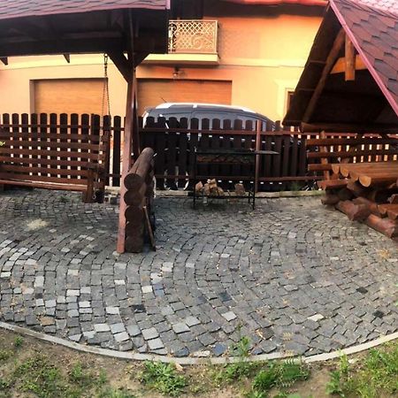 Катерина Hotel Chynadiyovo Екстериор снимка