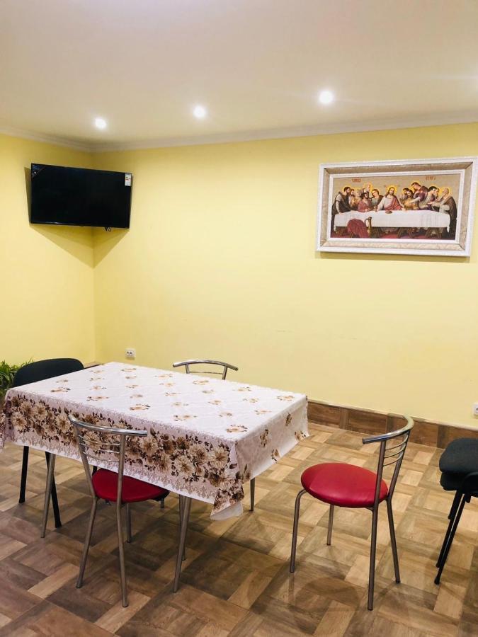 Катерина Hotel Chynadiyovo Екстериор снимка