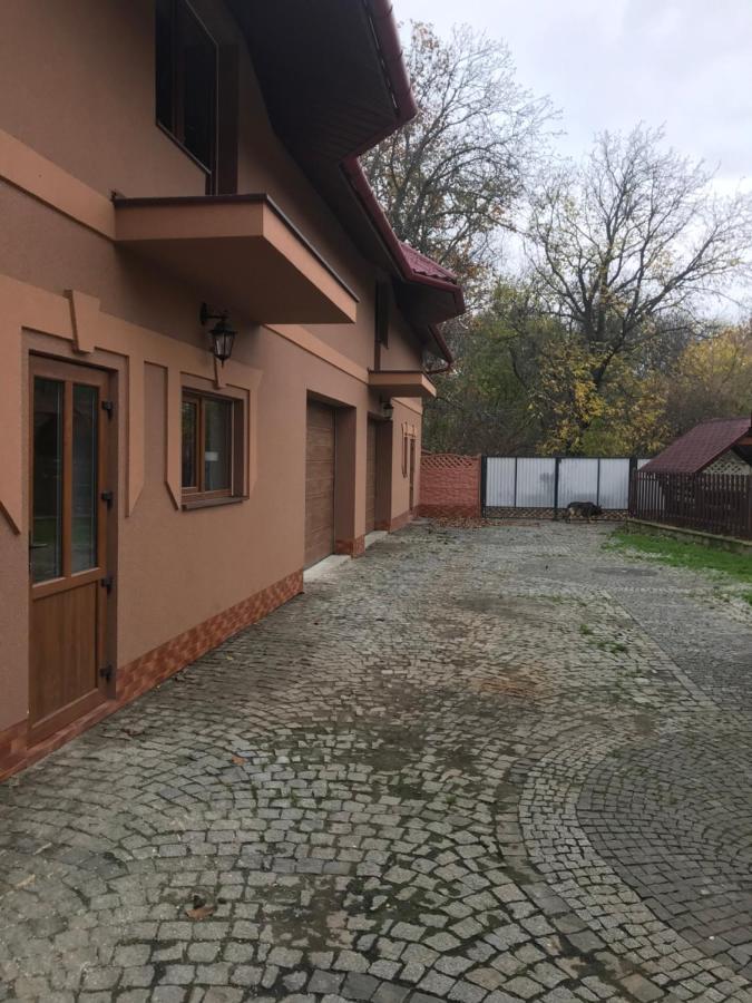 Катерина Hotel Chynadiyovo Екстериор снимка