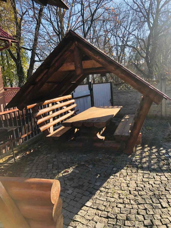 Катерина Hotel Chynadiyovo Екстериор снимка
